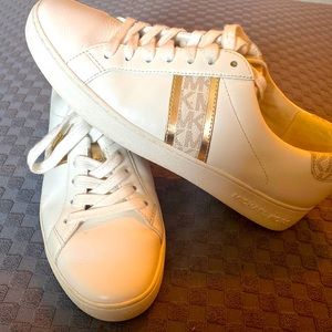 Womens Michael Kors Tennis Shoes Size 8 Like NEW